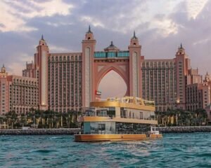 Premium Five-Star Dubai Marina Dinner Cruise With Buffet
