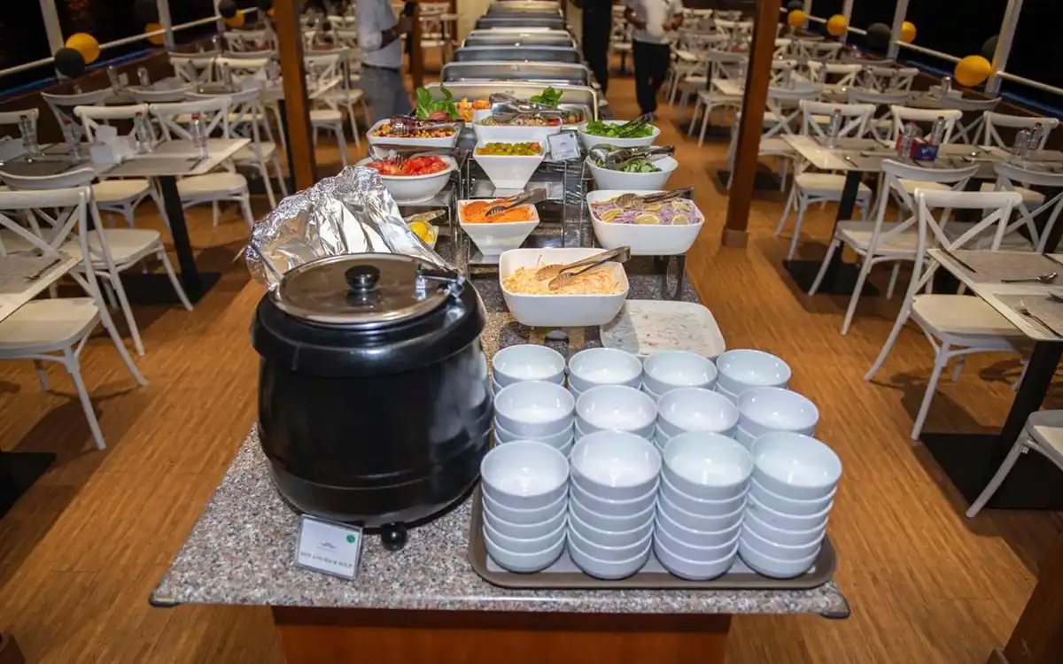 2-Hours Premium Dinner Cruise With Buffet - Dubai Marina - Image 6