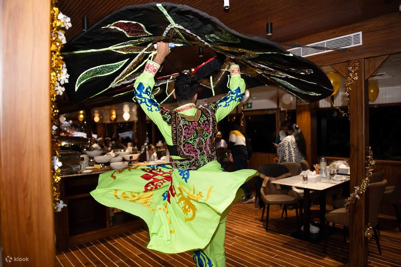 2-Hours Premium Dinner Cruise With Buffet - Dubai Marina - Image 7