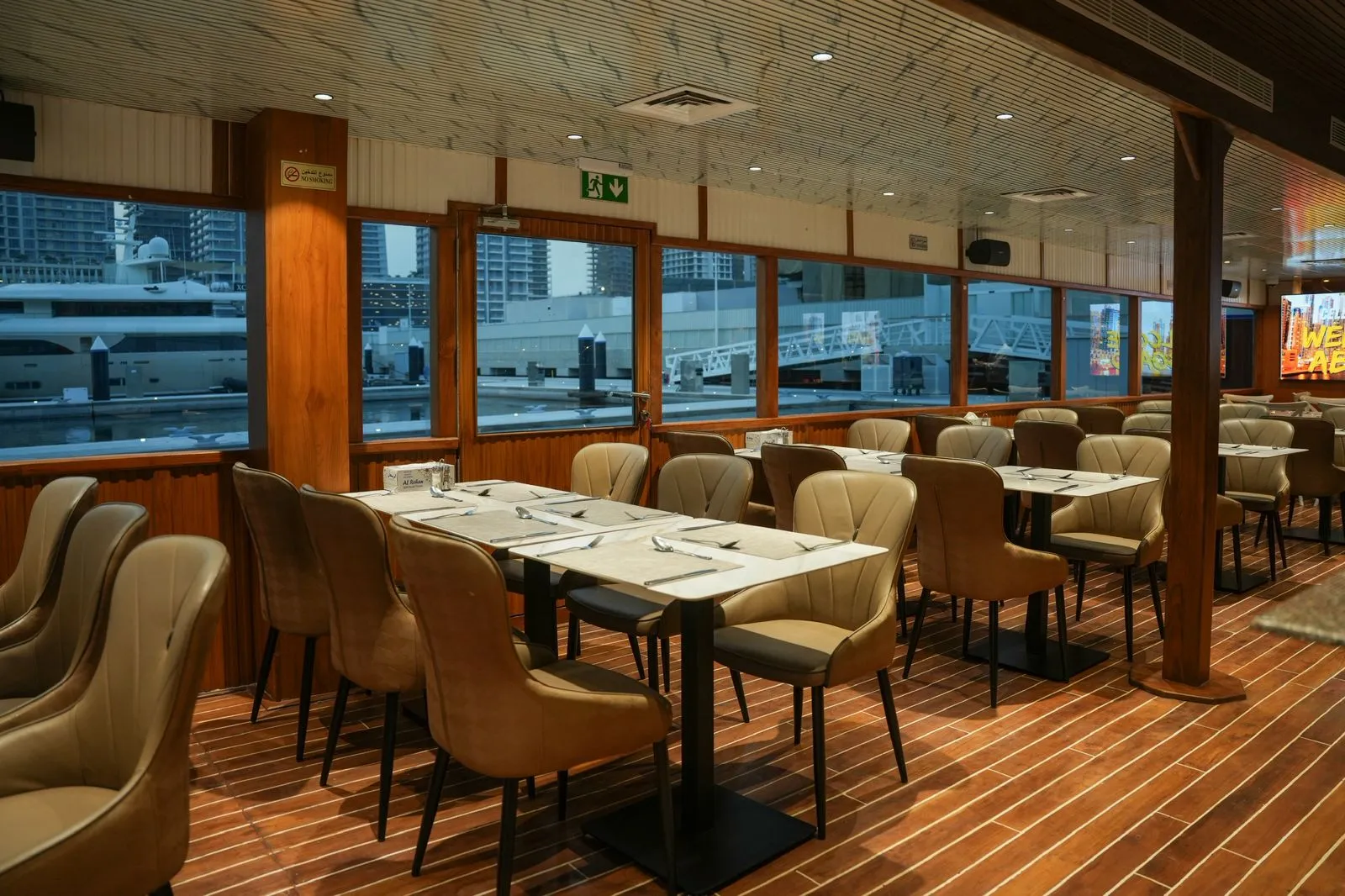 2-Hours Premium Dinner Cruise With Buffet - Dubai Marina - Image 2