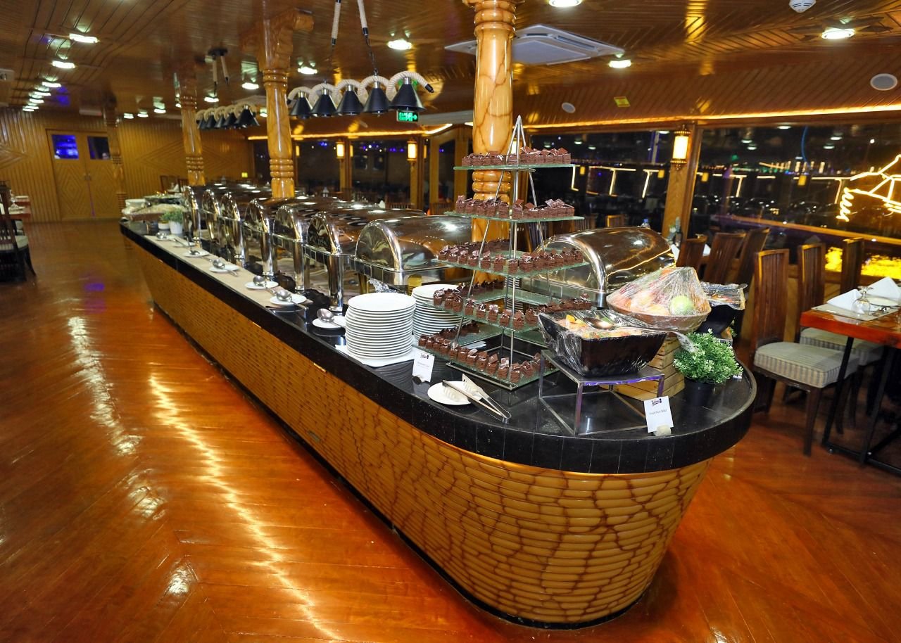 2-Hours Glass Boat Marina Dinner Cruise With Buffet - Image 6