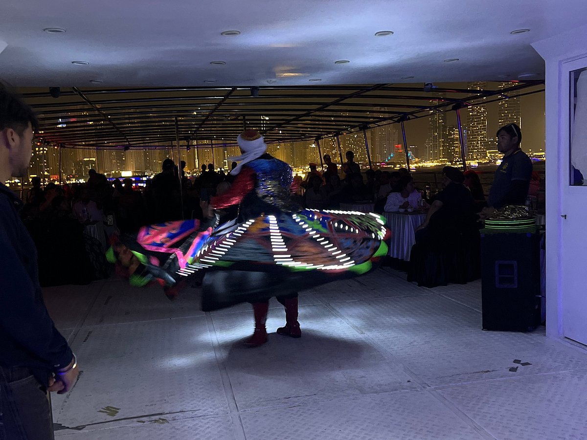 2-Hours Glass Boat Marina Dinner Cruise With Buffet - Image 7