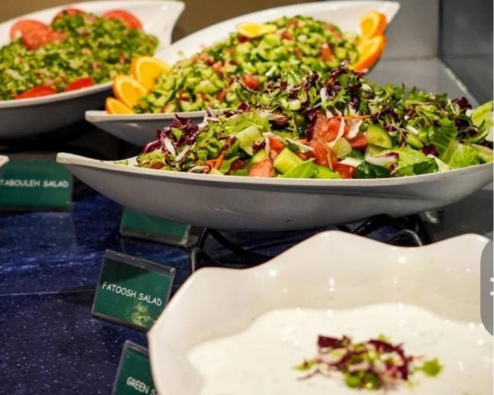 Elegent Traditional Marina Dinner Cruise - Image 11